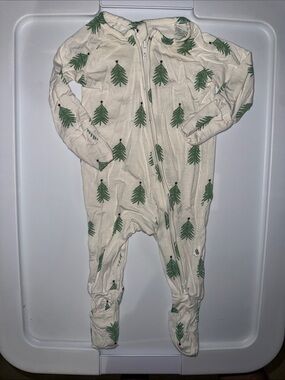 Cream Kids Footed Pajamas with Green Tree Print by
